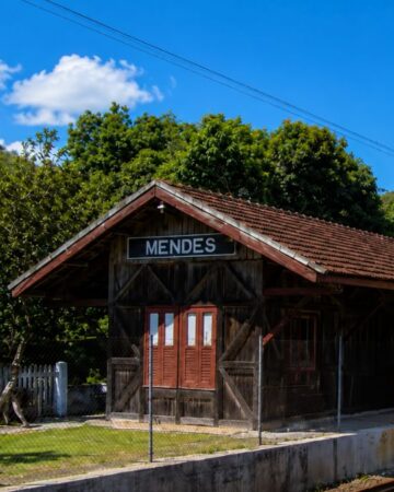 Estação Ferroviária Neri Ferreira