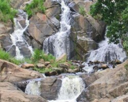 Cachoeiras do Roncador e Santa Branca - Miguel Pereira Cachoeiras do Roncador e Santa Branca - Miguel Pereira