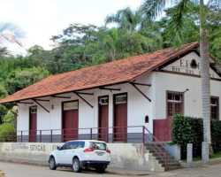 Estação Ferroviária de Rio das Flores - Rio das Flores Estação Ferroviária de Rio das Flores - Rio das Flores
